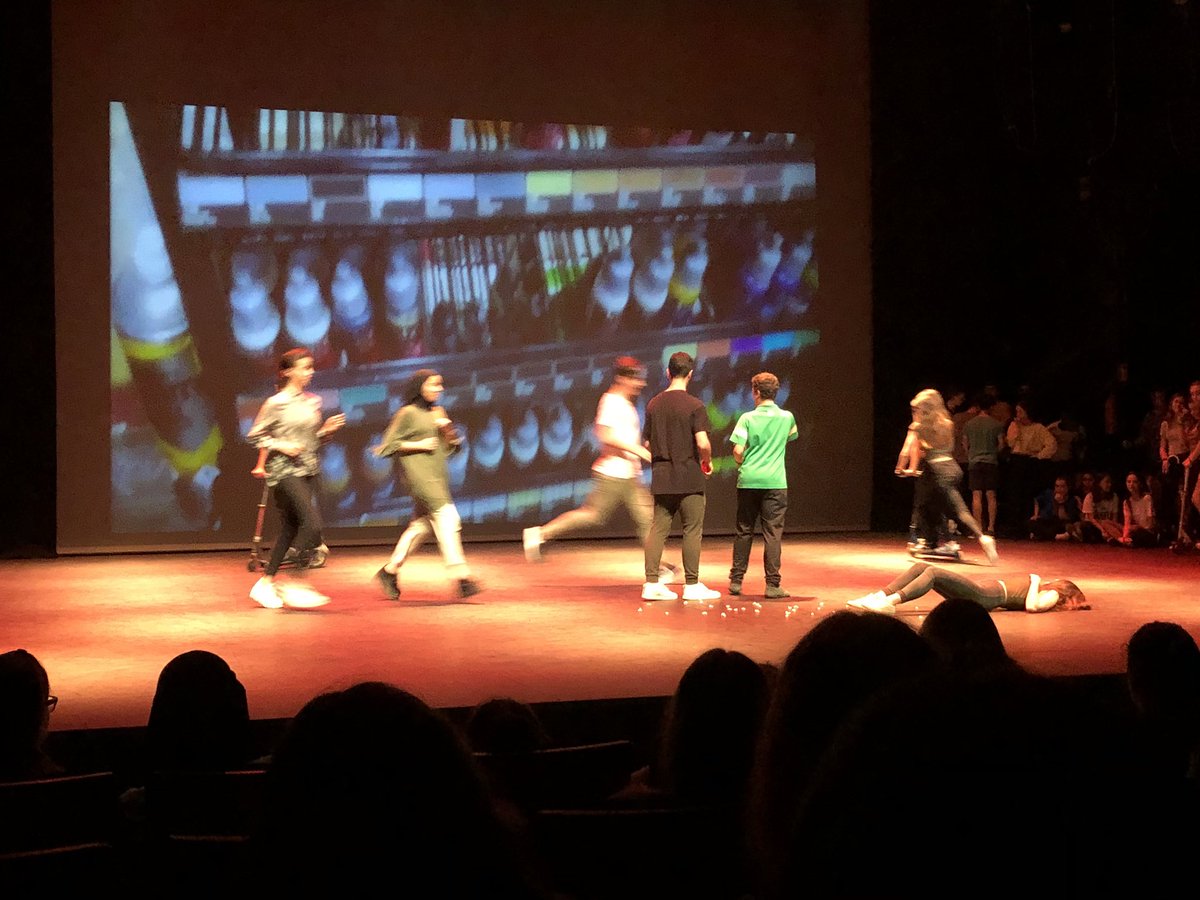 INS_Campeny's tweet photo. #totsdansen2018 Impressionant!!! @ins_pcadafalch @inslaialarquera @INS_Campeny @culturamataro @SEmataro https://t.co/gTZxn1s2ig