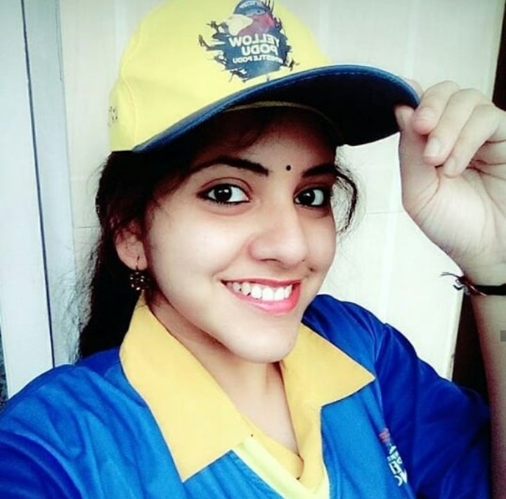 KothariRani's tweet photo. @StarSportsIndia @Kpkarthiprabhu @Vivo_India  Hope you noticing my efforts #Yellove #VIVOPerfectFan Chennai Super Kings #CSK https://t.co/iiYeO3BZ3U