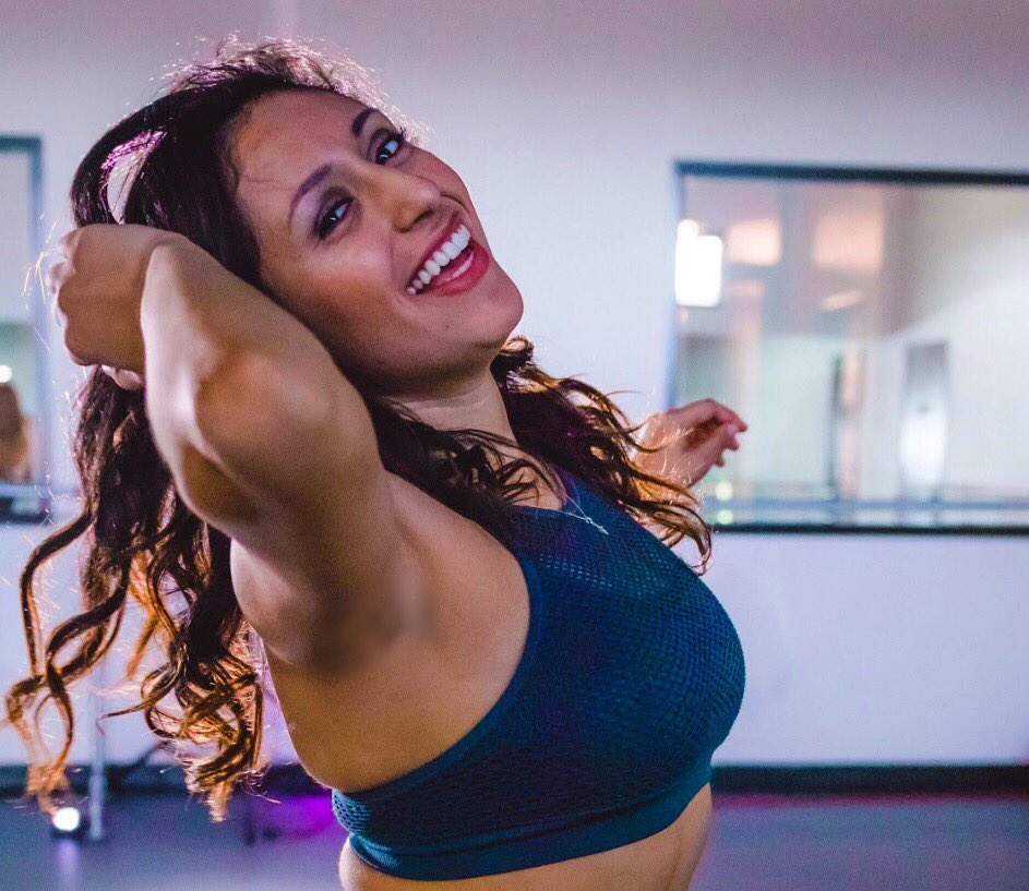 Arianacherrera's tweet photo. In the studio #filming a #dance video!!!! Here are two of my favorite still shots while on set! #actress #dancer #onset https://t.co/cxVFVec6iD