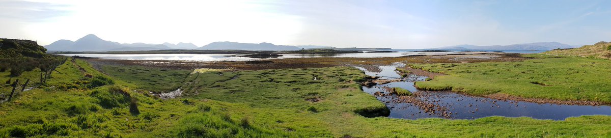 Catbell74's tweet photo. Gorgeous night for a few laps round the beach and a wee swim to finish off #Skye #runr #summernights #running #scoyland #beaches #Ashsig @runr_uk @UKRunChat https://t.co/CSORKBP9r3