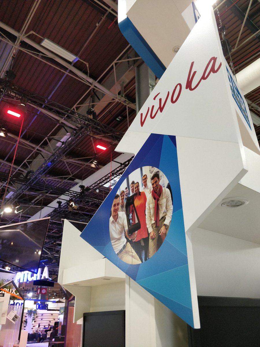 vivoka's tweet image. Bien arrivé sur notre stand au #VivaTech2018 pour démarrer les préparatifs de la journée de demain ! On vous attend nombreux ! 
#Startup #smarthome #Innovation #Paris