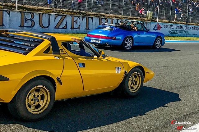 ClassicWheeler's tweet photo. Lancia Stratos HF, une légende... #lancia #lanciastratos #lancialovers #lanciavintage #youngtimer #carphotography #voitureancienne #voituredecollection #carphotoshoot #carphoto #drivetastefully #vintagecar #vintagecars #carstagram #carvideo #carvideos #c… https://t.co/vxlJglLVW9 https://t.co/qbb1RSSgIf