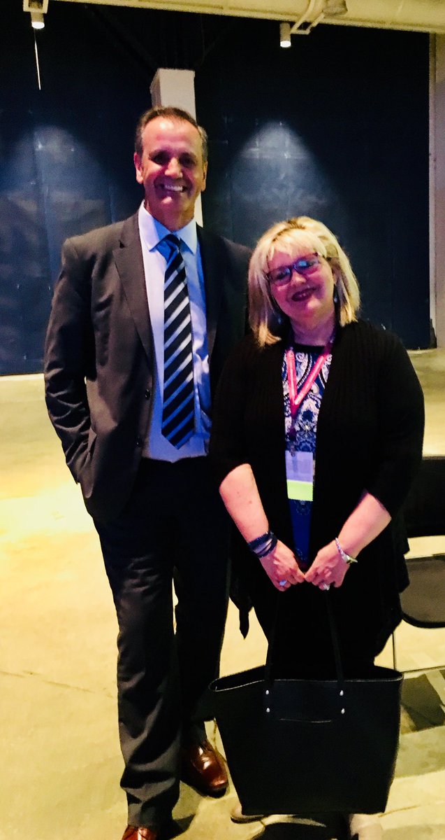 scotttriggers's tweet photo. Just bumped into @derekfeeleyIHI what an honor. #2scotts #perioperativepressureinjuryprevention #scotttriggers #IHICongress @TheIHI @WOCNSociety @aorn @ZeroPatientHarm #wheresDonBerwick https://t.co/LklZNvIZnS
