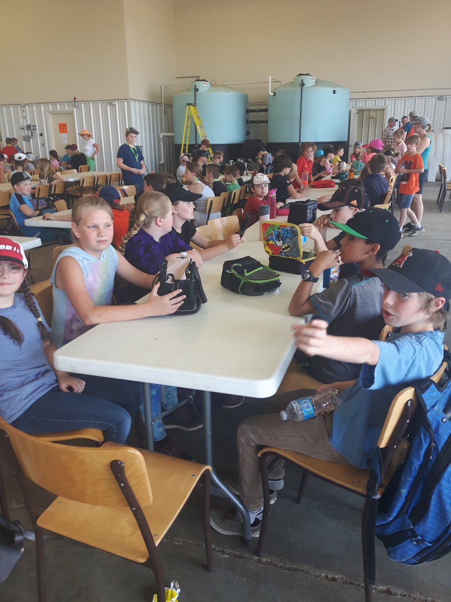 LNewby1969's tweet photo. @SchulerPRSD8 Grade four and fives at the Cypress County Public Works Day. Thanks! https://t.co/OVnlxieYnE