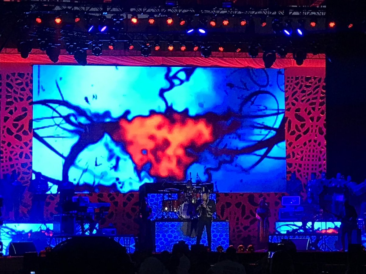 LUMINICAGDL's tweet photo. #PepeAguilar @CuliacanSoy @PhilipsVariLite @dtslighting @Martin_Global @MALighting #vl3000 #nick1201 #mac101 #k1haze #malight2 https://t.co/mg3DOBD2Gr