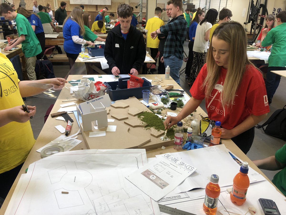 Braeview_DT's tweet photo. Fantastic day at Dundee and Angus college today with our S2 young engineers for the Creative Spaces competition. Excellent experience for our Braeview pupils with amazing opportunities. Well done! 🌟@dundee_angus @CrtvSpcs https://t.co/ptDSgcc5E7