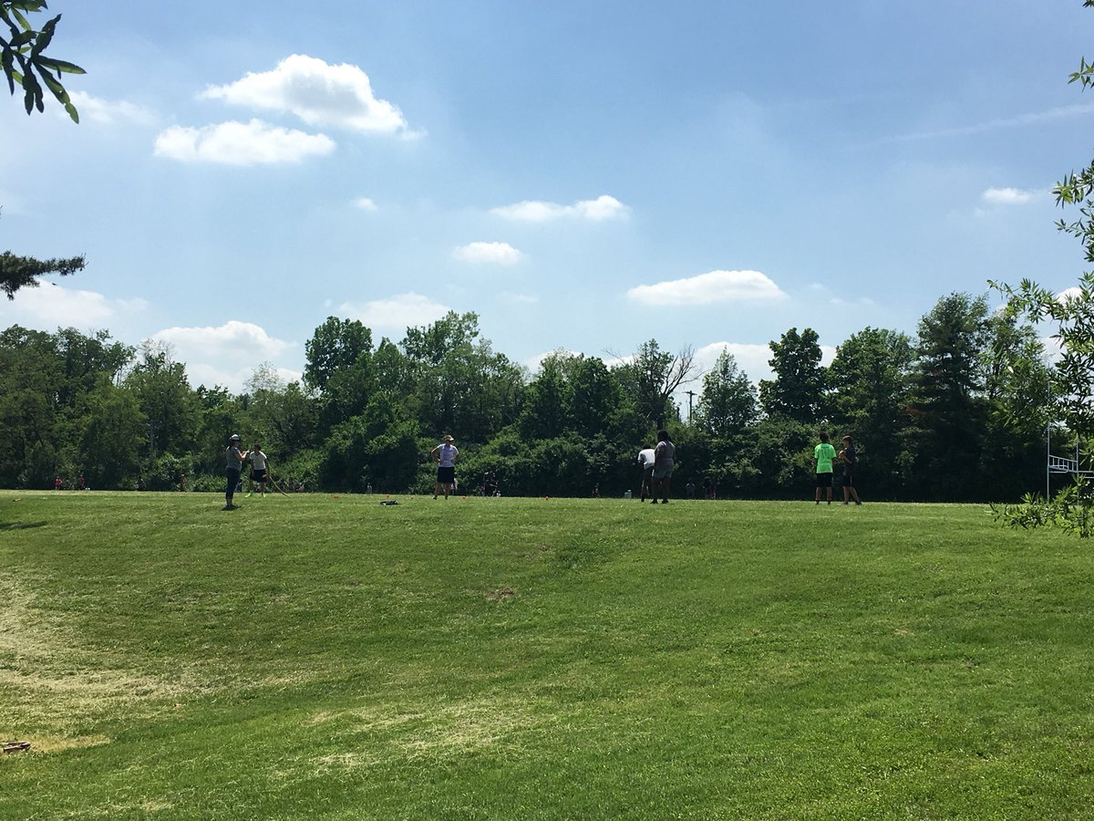 msethornburg's tweet photo. 7th grade field day! @newsfromNEMS https://t.co/jhKcw3jcjD