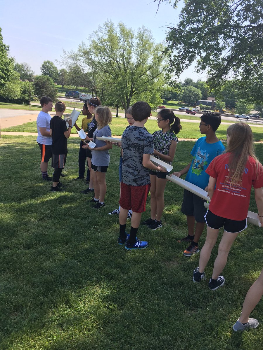 msethornburg's tweet photo. 7th grade field day! @newsfromNEMS https://t.co/jhKcw3jcjD