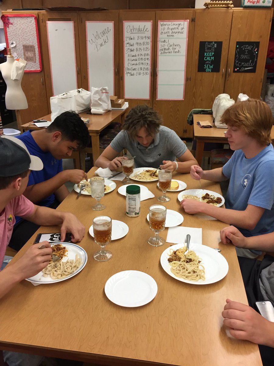 Courtney Mauney tweet media