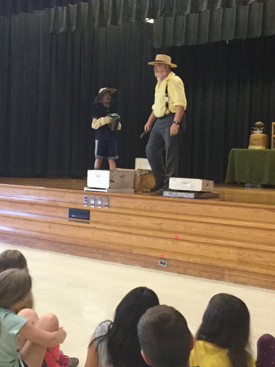 Scintosclass's tweet photo. We loved our visit from the Bee Man today 🐝 Save the bees, food for us! #scintosclass https://t.co/oK6zdLO4bW