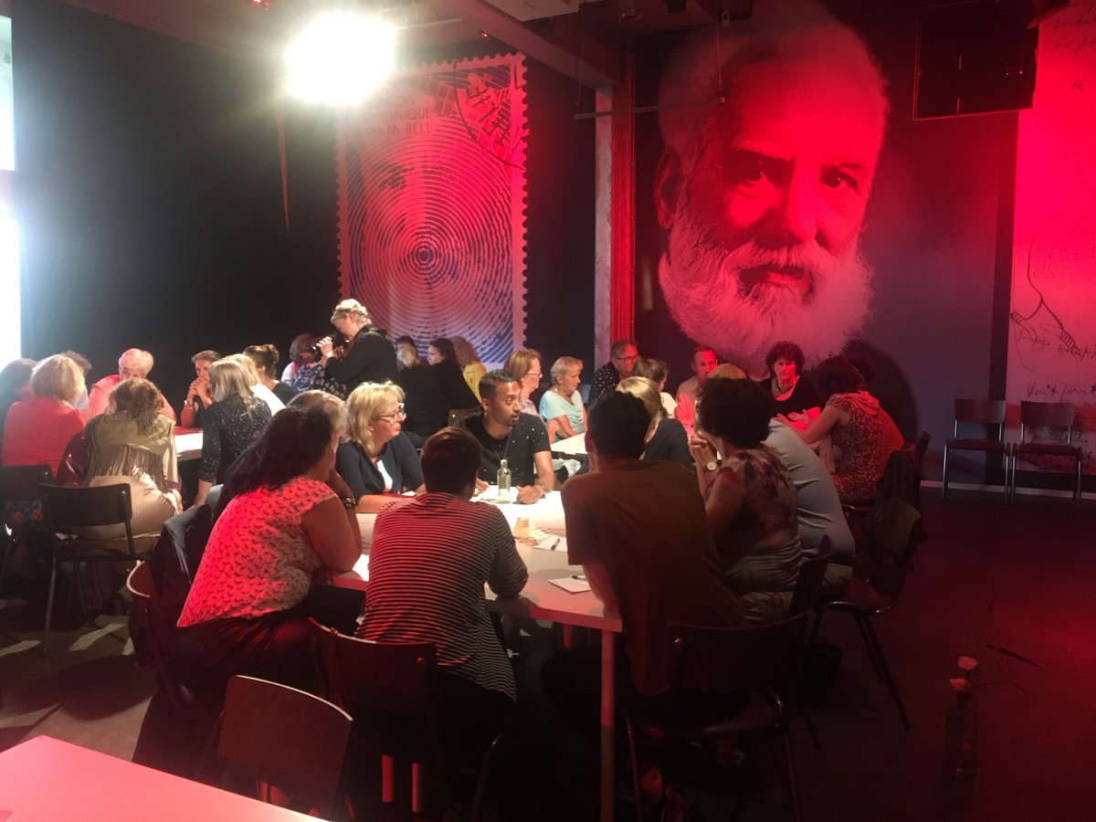 Dialoog in Alkmaar met o.a Micha de Winter! Er kwam meteen veel los. Komende week weer alles verwerken en meenemen naar Utrecht 28 mei.