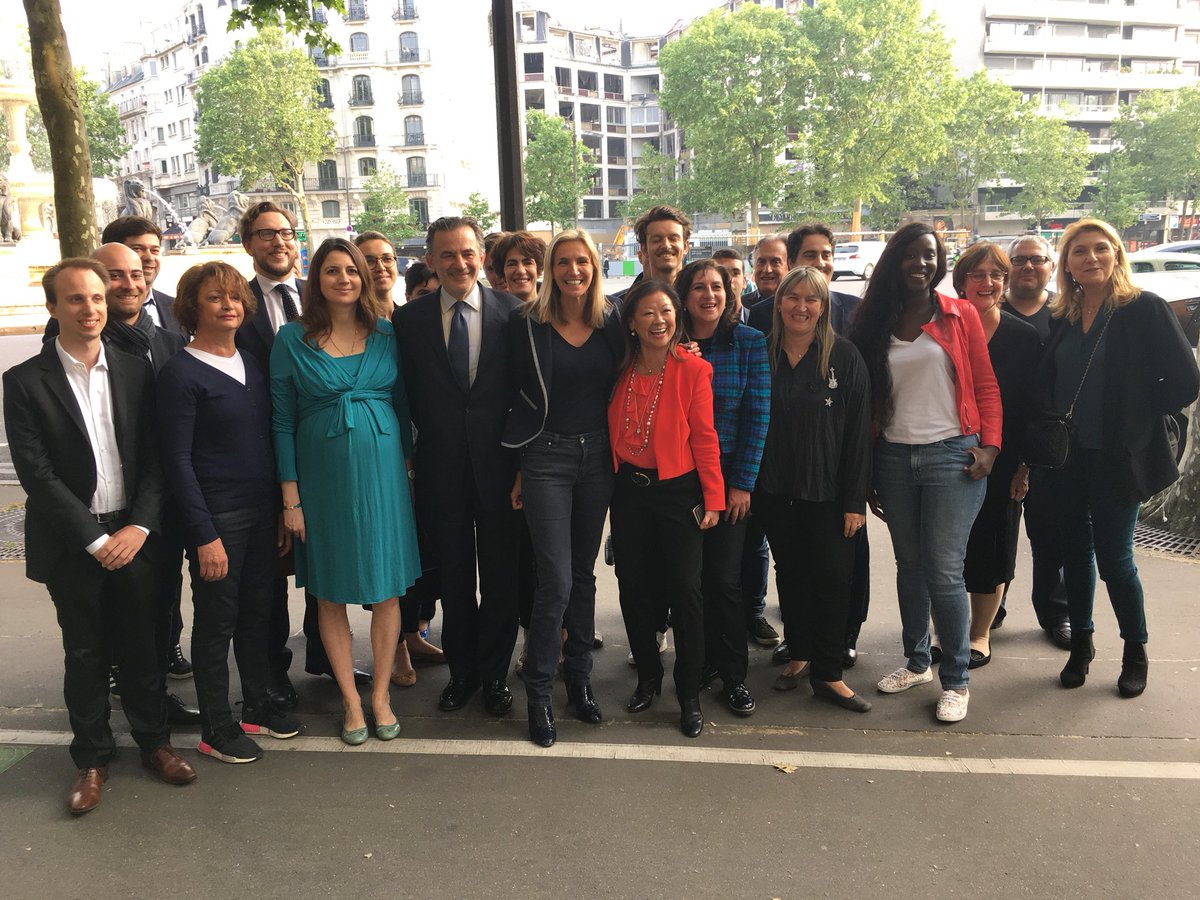 Merci aux nombreux élus présents ce soir qui soutiennent ma candidature à la Federation de Paris <a href="/JF_Legaret/">JF LEGARET</a> <a href="/VMontandon/">Valérie Montandon</a> <a href="/FranckMargain/">Franck Margain</a> <a href="/jdHAUTESERRE/">Jeanne d'Hauteserre</a> <a href="/ACBuffeteau/">ACh Buffeteau</a> <a href="/PierreLiscia/">Pierre Liscia</a> <a href="/C_ATLAN_TAPIERO/">Corinne ATLAN-TAPIER</a>  @Youma_Niare <a href="/itavaux/">isabelle tavaux</a> <a href="/louisaFerhat/">louisa Ferhat.</a> <a href="/Alex_Arnould/">Alexandre Arnould</a>