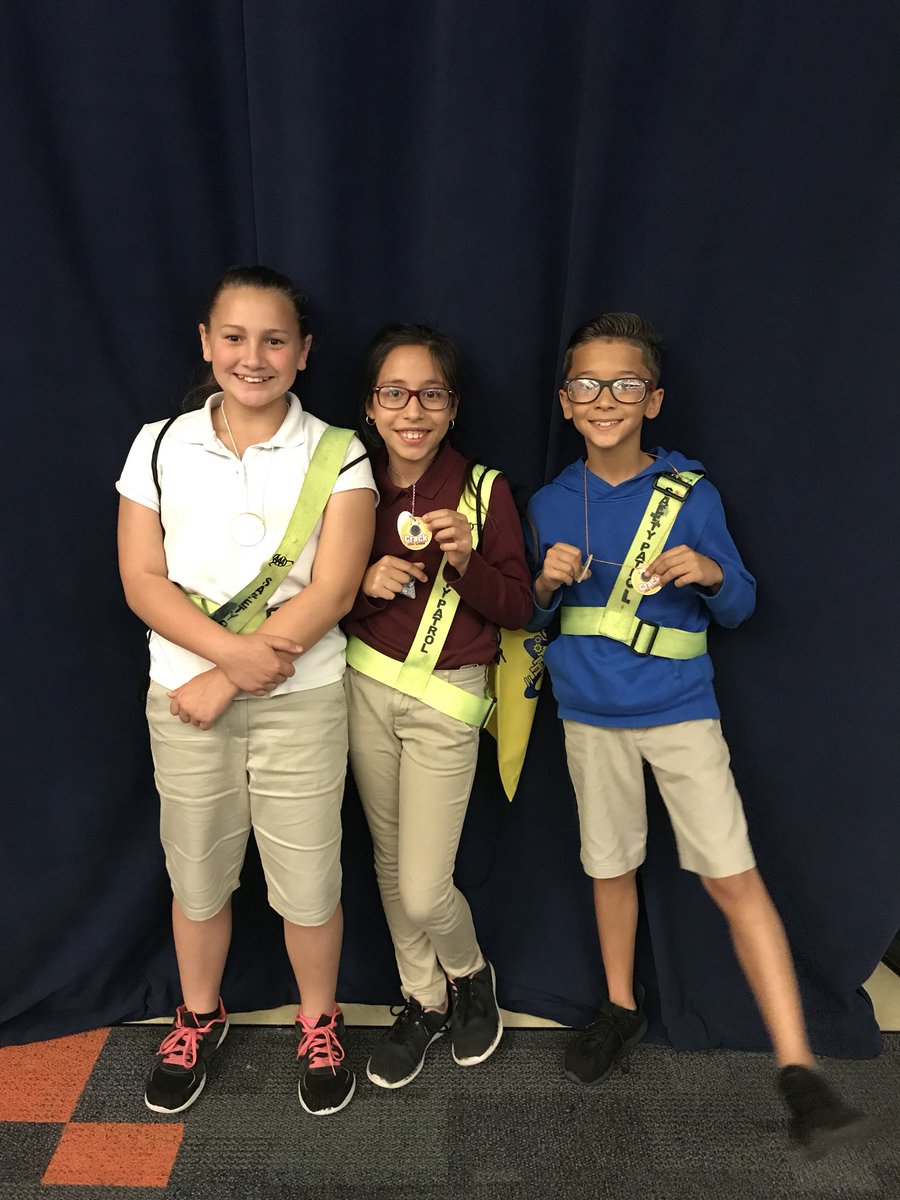 Town & Country Elem tweet media