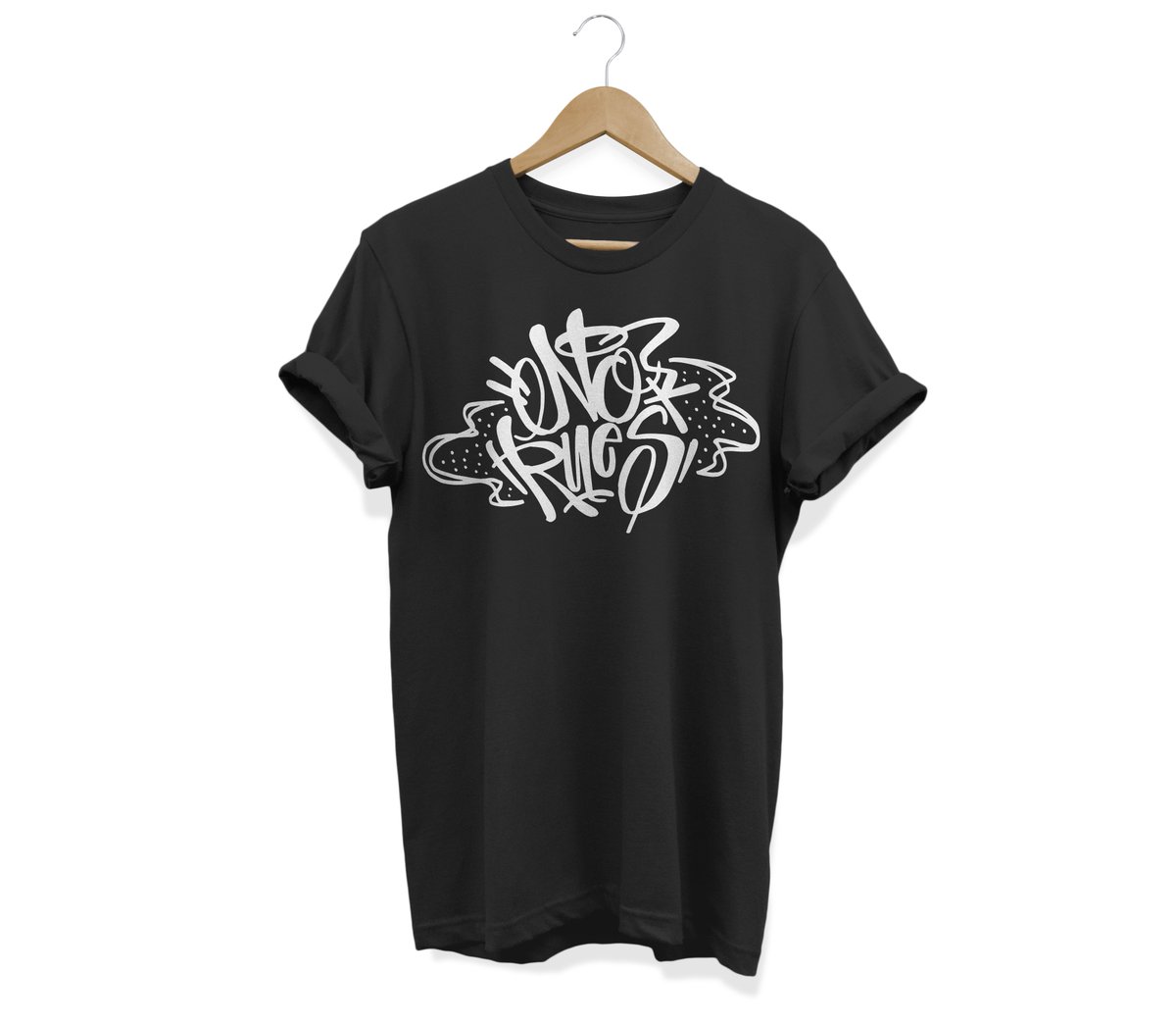 norulespain's tweet photo. Hoy os traemos una camiseta diferente, un diseño realizado por la marca Face Lines. ¡Pronto comenzamos con la producción!
Gracias por este pedazo de diseño amigos.
#NoRules #NoRulesLife #Black&White #AgenciaCreativa #AgenciaPublicidad #Branding #FaceLine https://t.co/4W8lymi91k