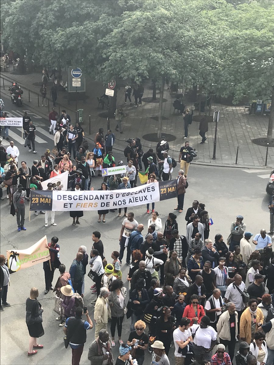 _LICRA_'s tweet photo. 23 mai, la marche citoyenne en mémoire des victimes de l’esclavage dans les rues de Paris. Et ce soir, un concert place de la République ! @Lamarchedu23mai https://t.co/55Yi3PqDpC
