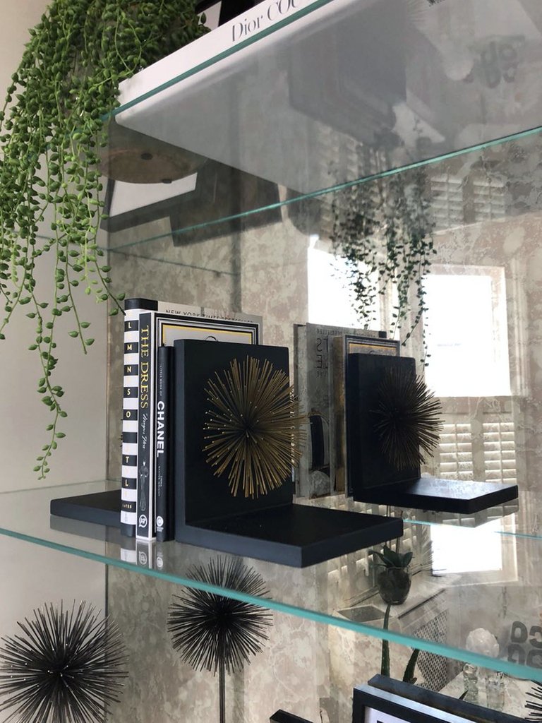 Meraki Design Studio Mastering The Art Of Bookshelf Decoration Interiordesign Merakidesign Meraki Creativeness Createanddesign Inspo Design Style Designinspo Designinspiration Inspiration Luxury London Decor Plants Mirror Meraki Design Studio Mastering The Art Of Bookshelf Decoration Interiordesign Merakidesign Meraki Creativeness Createanddesign Inspo Design Style Designinspo Designinspiration Inspiration Luxury London Decor Plants Mirror