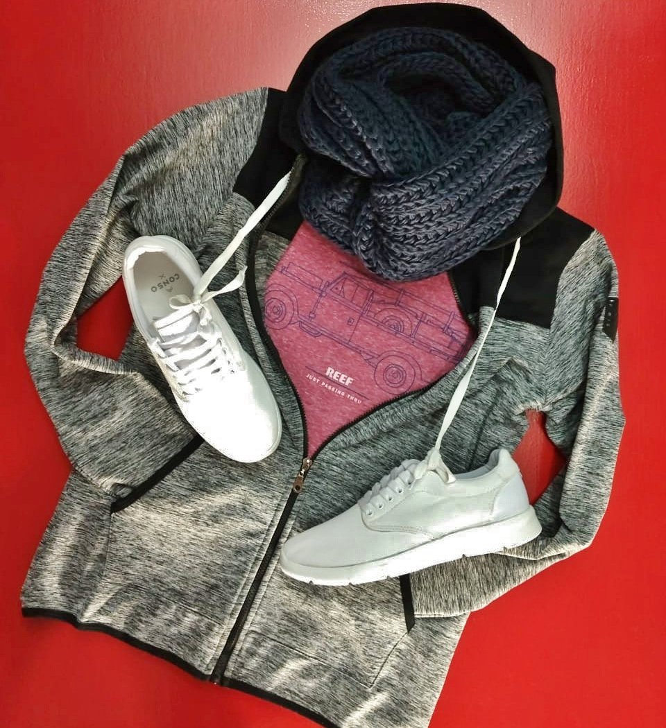 GARAGEXCLUSIVO's tweet photo. Nos Colgamos Las Nuevas · C O N S O · Y Salimos...
🔖Campera #SMITH Midway
🔖Zapas Venice #WHITE ·CONSO·
🔖Remera #EXPEDITION Reef Argentina
🔖Bufanda Tubular #DAKAR Vanderholl
#NEW #INGRESOScontinuos #VestiteEXCLUSIVO #Bolívar #Arriba #TOP #Tendencia #OOTD #10años #Otoño🍂 https://t.co/4pZTfGnuF3
