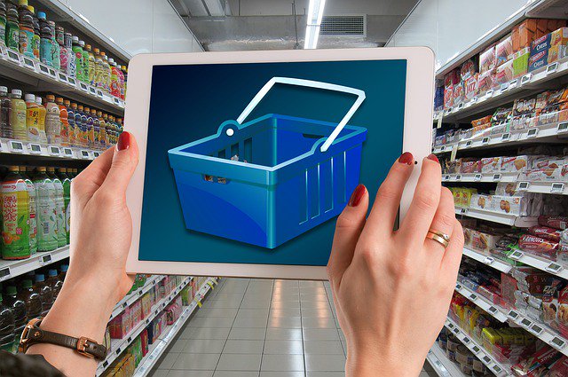 proxdir's tweet image. Artificial intelligence might be the answer for brick-and-mortar retailers who are looking for an edge in their fight against the e-commerce behemoths unacast.us/2HNkriC