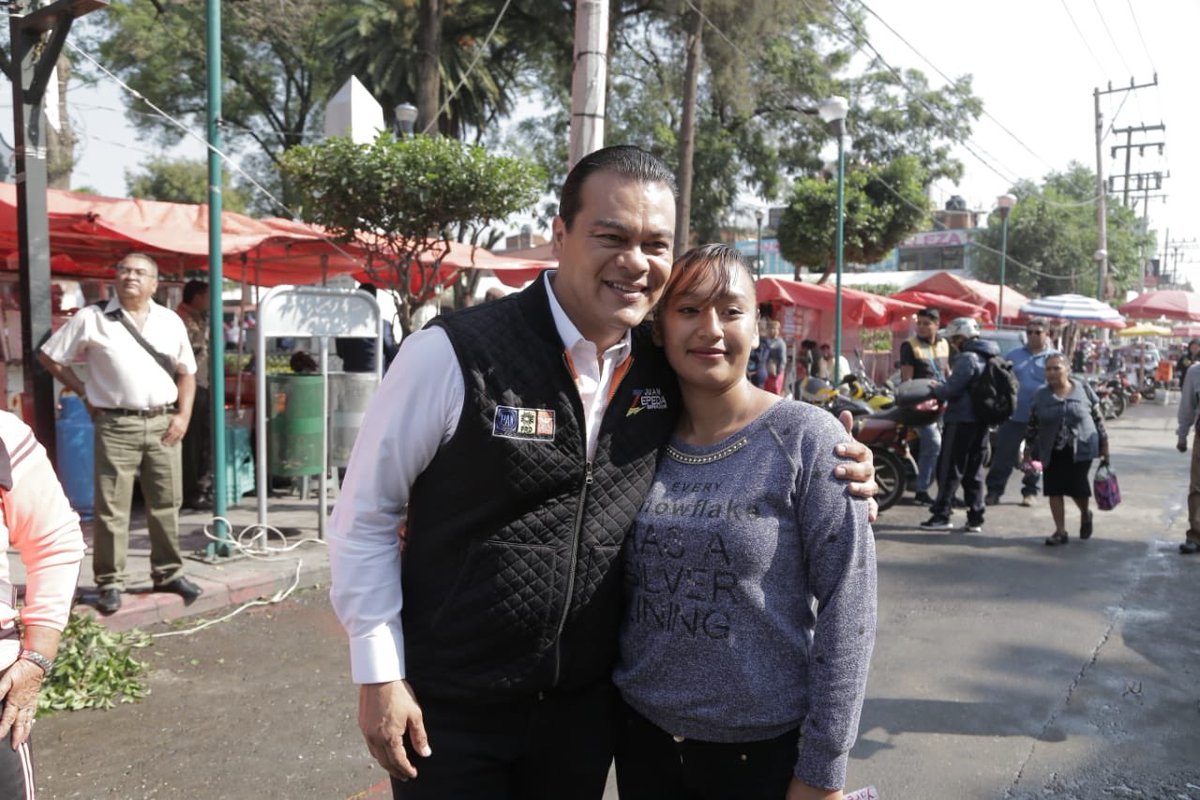 JuanZepeda_'s tweet photo. Gracias a toda la banda de #Chimalhuacán por su recibimiento y muestras de afecto. 🤘🏼 https://t.co/a9WL4c6sSY