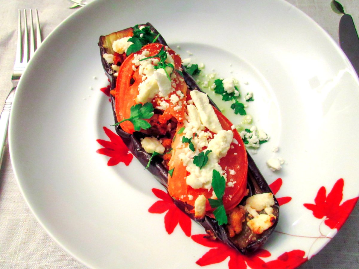 PangeaNutrition's tweet photo. Eggplant: Low in #calories, #eggplant is also a good source of #fiber and #antioxidants. More #MediterraneanDiet #nutritionfacts at https://t.co/VTjAyiweI4
#PangeaNutrition #diet #health #blog https://t.co/0kah2sotWX