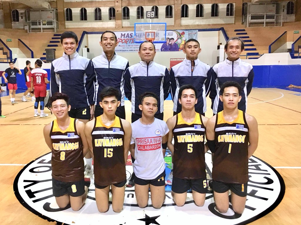 BENEDICT_ARADA's tweet photo. Team Brgy.Kayumanggi🔥💯🏐
#InterBarangay
#Magic https://t.co/CY2o7gMJqv
