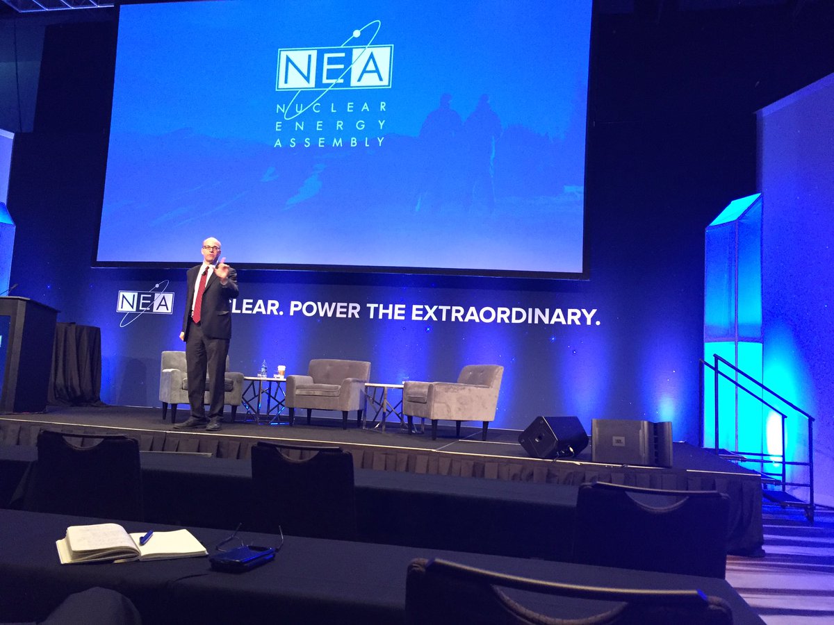 nataliewood283's tweet photo. Mike Allen @axios states the best way to share the nuclear message is to share your personal story #NEA18 #NAYGN18 https://t.co/RR9oV1kXCj