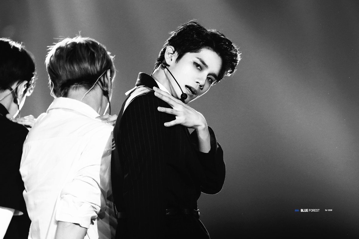 bf_osw's tweet photo. 성우는 사기캐지요? 🧐 
#옹성우 #성우 #OngSeongwu #워너원 #WANNAONE https://t.co/JwJD2mVMT7
