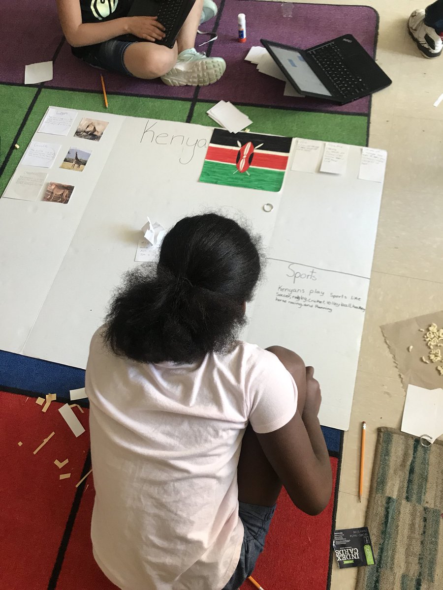 MsCGlover's tweet photo. Multicultural Fair Prep. Collaboration, independence, &amp; hard work. This class is looking and sounding like 5th &amp; 6th graders. #multiage https://t.co/Ms0cs4nRe4