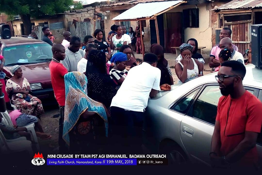 lfc_kano's tweet photo. Moments captured during the mini crusade held at Badawa, Kano state by Team Pst. Agi Emmanuel.

#Operation615
#SoulWinning
#WinnersChapelIntlKano https://t.co/xUHaWGJygo