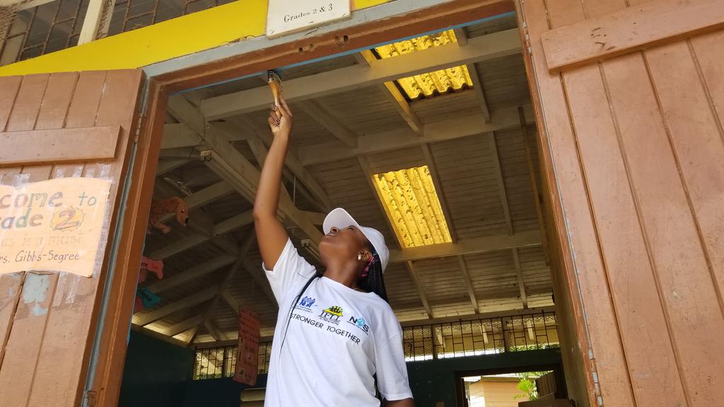 rayice2000's tweet photo. Team #Hearttrustnta #jfll and #nys NW Region is at the Brampton Primary school for #LabourDay2018 #Rampitupfixitup #communitydevelopment https://t.co/c2N7untjwG
