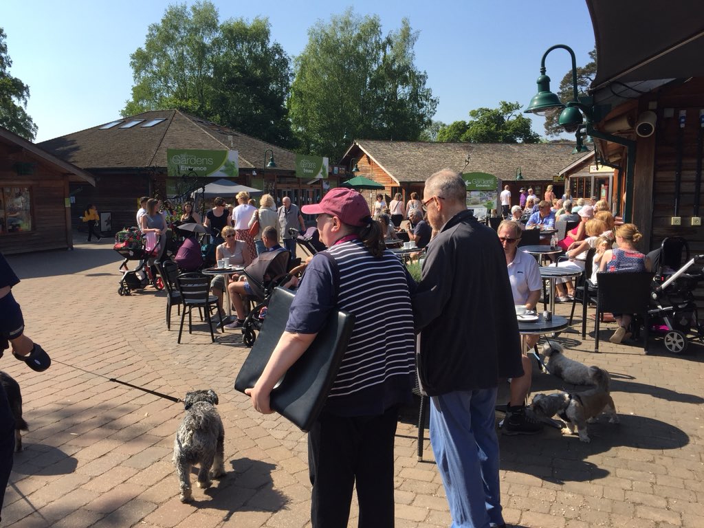 CancerBikeMan's tweet image. Good to meet @cereilly50 @TrenthamEstate on the #rotarygrandtour today. That’s 21 out of 25 checkpoints. One more today, 3 tomorrow and the finish. 1,562.4 miles on the clock. @ClitheroeRotary @RotaryGBI @EndPolioNow @malcrotary