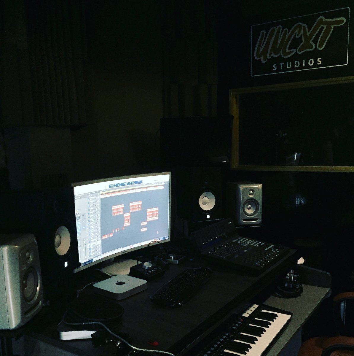 UncxtStudios's tweet photo. #UNCXT 🎧🎤🎹🎼 https://t.co/fX5kF7mivc