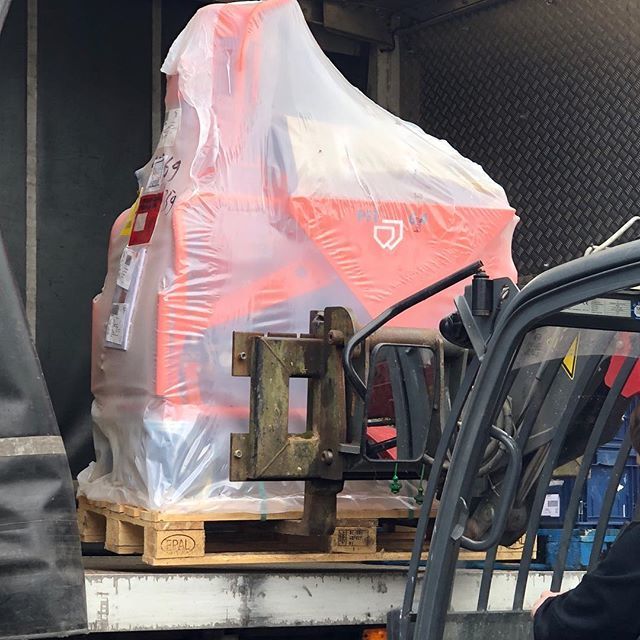 RambooTools's tweet photo. First up is a G4 being sent direct to the customer all the way down in Cork. An experienced machine applicator who already has a number of PFT machines.

PFT - Work Smarter Not Harder
#bringonthewall #plastering #rendering #rambootools #performanceiskey … https://t.co/LzLJ2BWshy https://t.co/7icSAyev9p