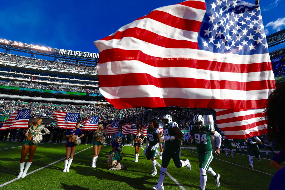 NFL likely to pass a rule that will fine teams for perceived "disrespect" of the American flag or national anthem, per <a href="/AdamSchefter/">Adam Schefter</a> ble.ac/2GH5t89