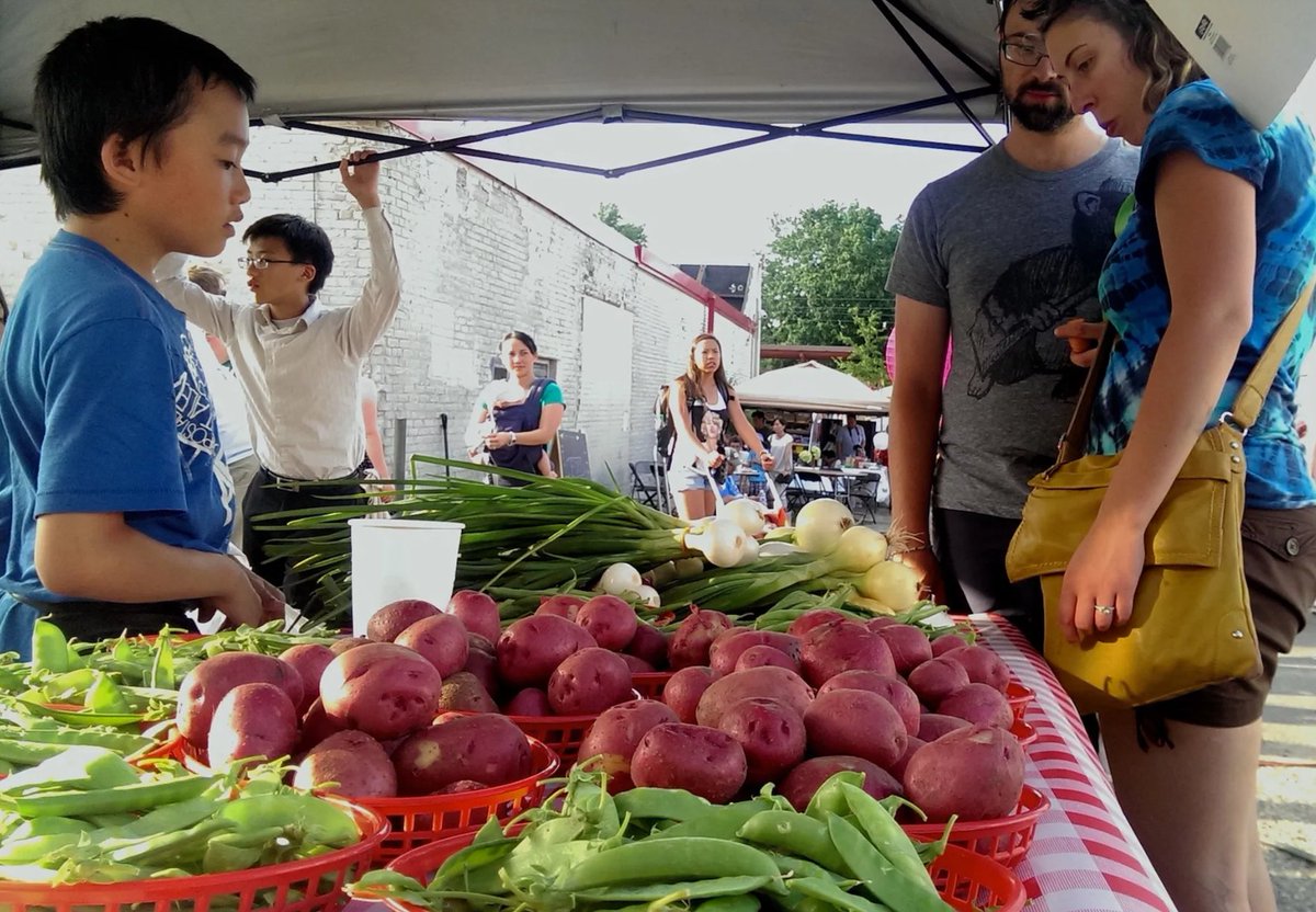 Can food-oriented design lead to a more equitable city? The answer, according to the <a href="/kresgefdn/">Kresge Foundation</a>, is yes. bit.ly/2ICHF7j | via <a href="/Curbed/">Curbed</a>