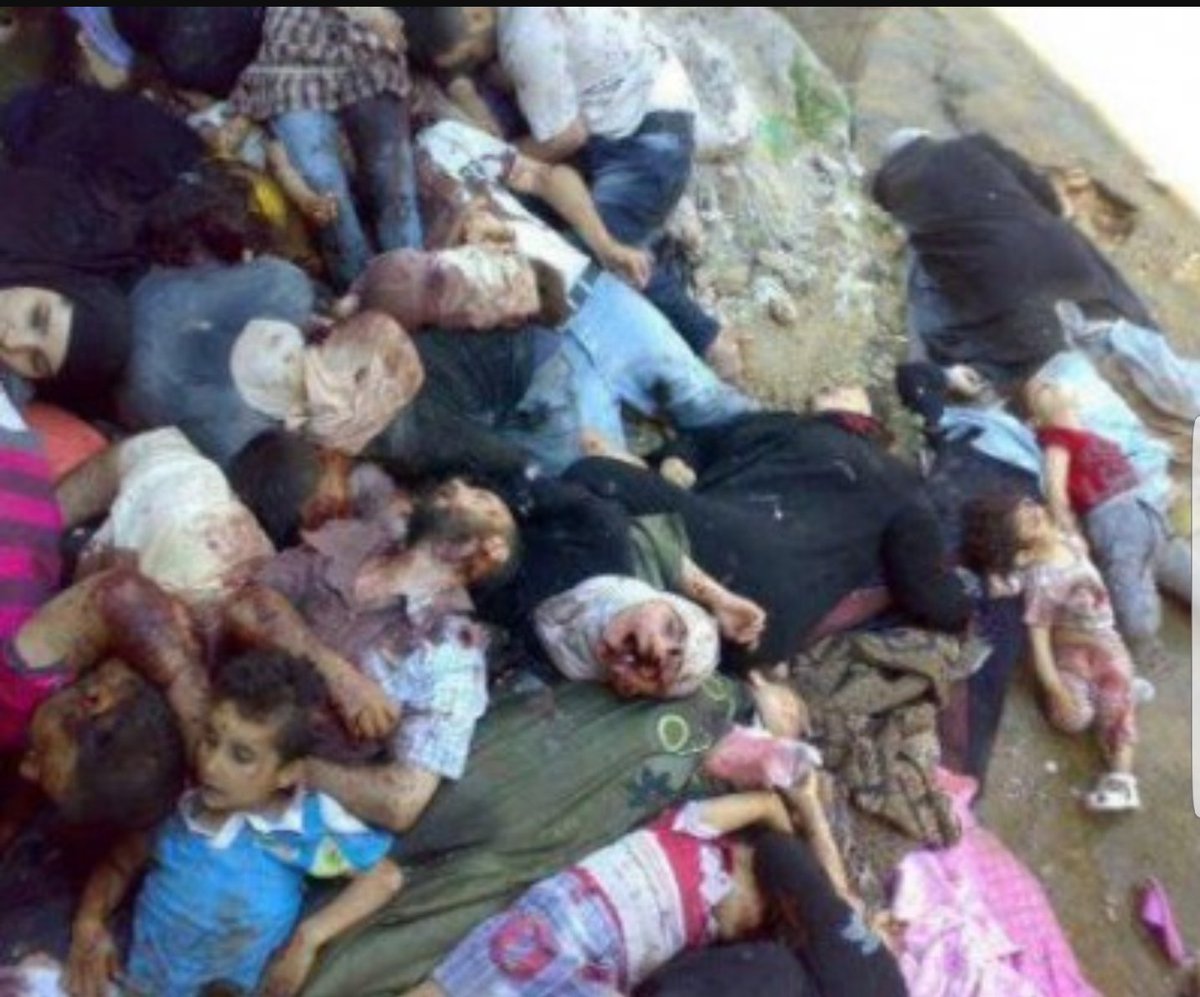 ABCDEFGH88781's tweet photo. الى المدعو #يحي_السّنوار المتاجر بدماء أهل غزه ماهو ردك على هذه الصوره للقتلى من النساء والأطفال والتي أرتكبها ومازال يرتكبها من تمجدهم وتزعم أنهم ��قاومه وتدافع عنهم ماذا ستقولون عن جرائم إيران ومليشياتها في سوريا والعراق أمام الله  الا يوجد في وجوهكم مزعة لحم https://t.co/KlikmJR0IE
