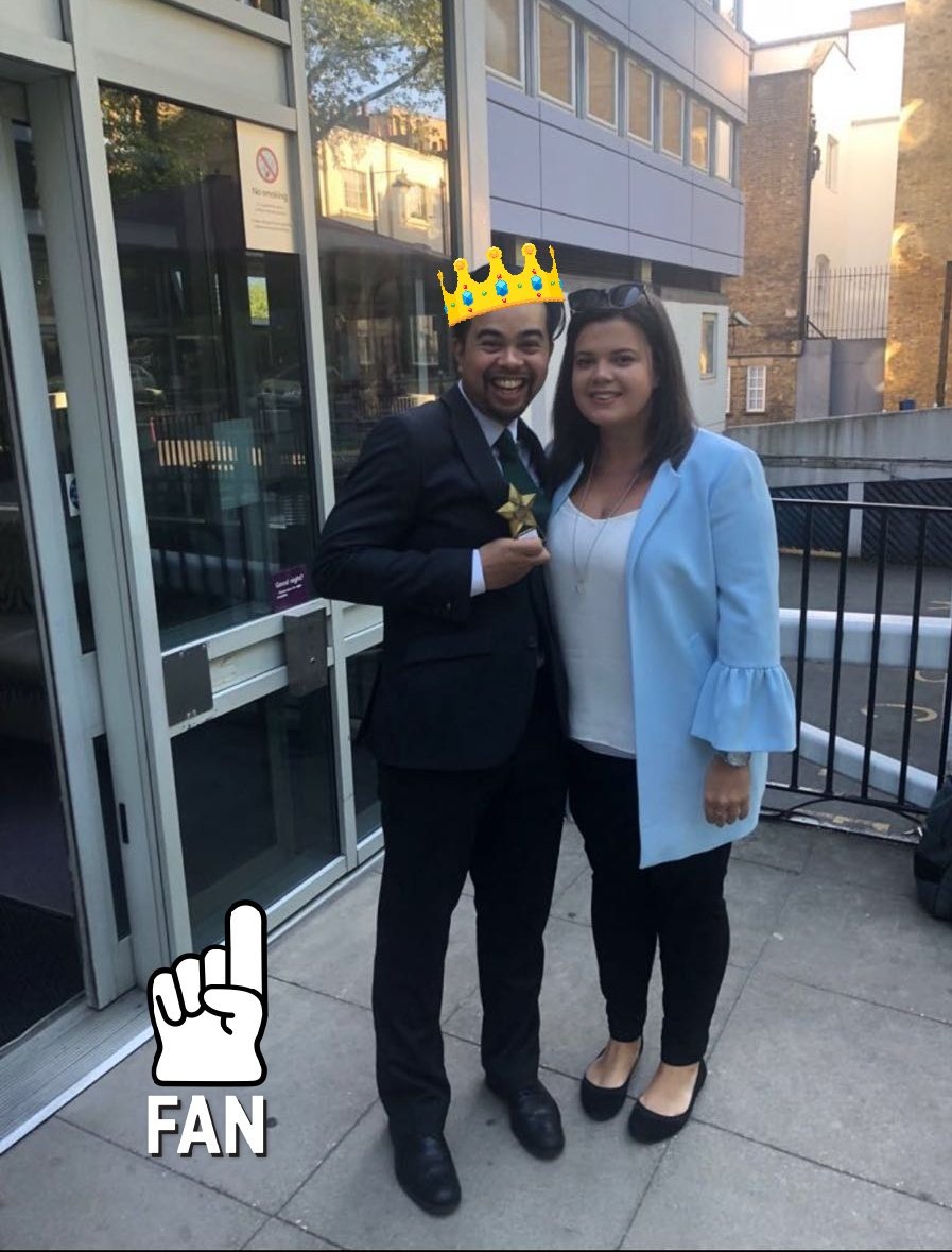 If you think that you already know the most hardworking team member... then you haven't met Richard yet! He is the star of P2 at Euston! Much deserved! 👏🏅

 @R4chelMcKeeman <a href="/SDEBDD/">simon ewins</a> <a href="/LauraEvans81/">Laura EvansWrobleski</a> <a href="/taitharris/">alice tait-harris</a> <a href="/celia_bau/">Celia Bau</a> <a href="/LAhMostloved/">LAhMostloved</a> pic.x.com/dOAWFjWfhH