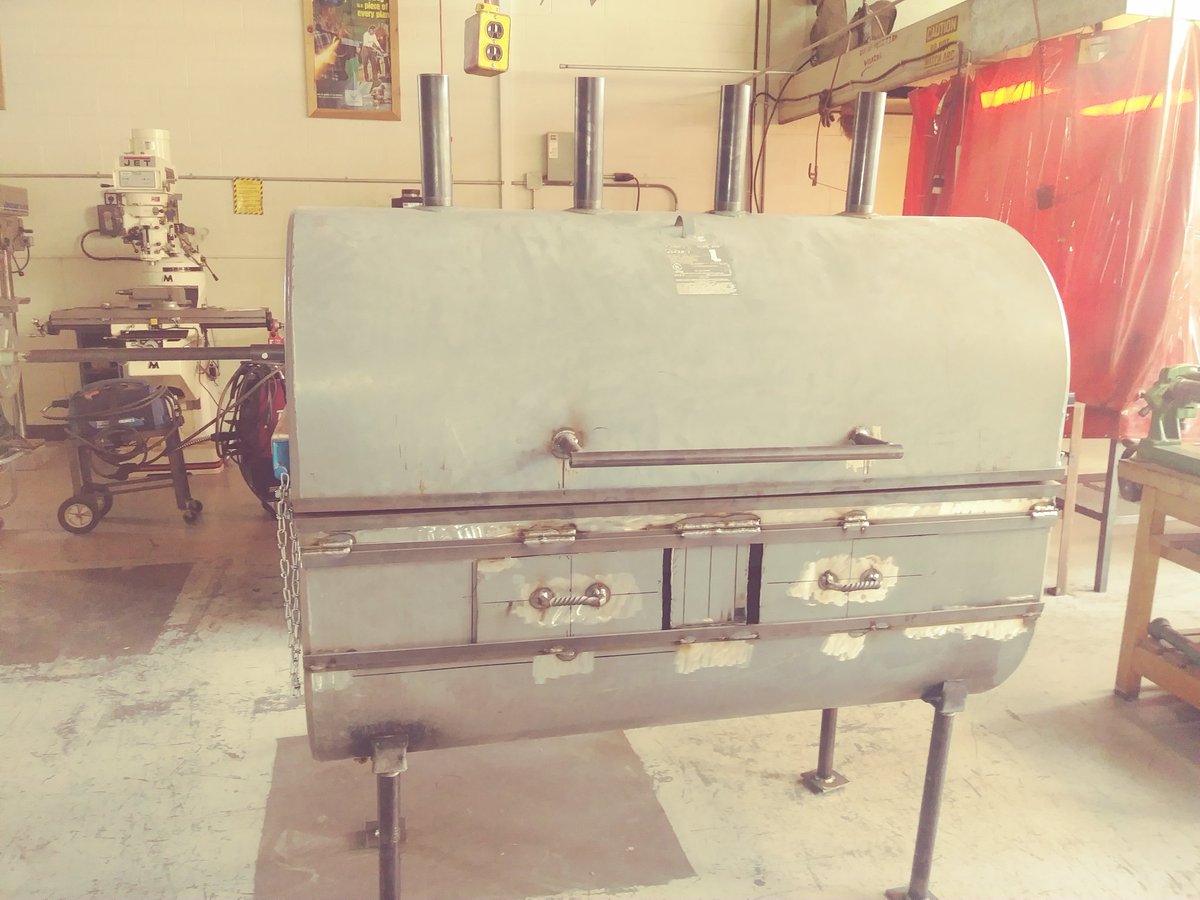 TheeJVL's tweet image. So what did you do in your senior year of high school ??? I can tell you what Jordan Deluse did....... #CareerTech #SCC #SystemsTech #CollegeAndCareerReady