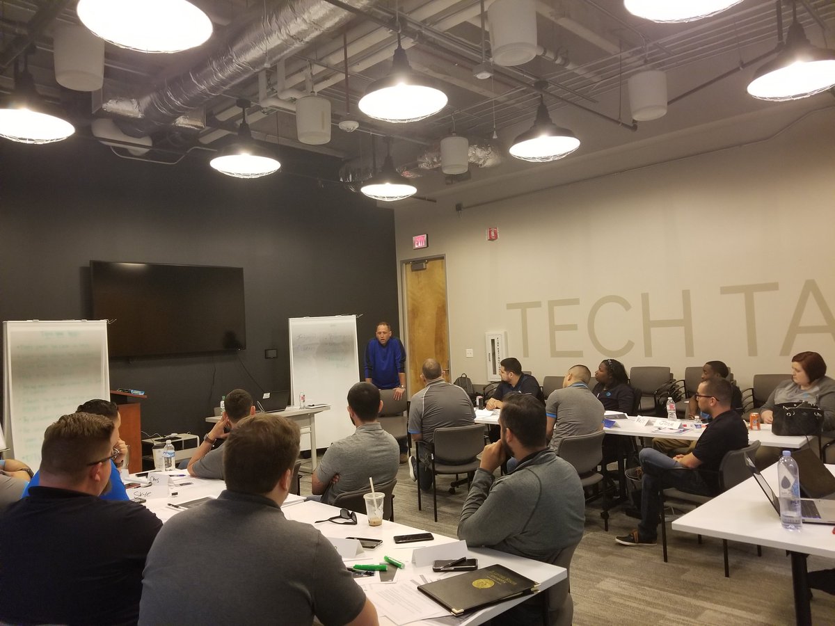 When our Director comes to chat with some of our new team and inspire them as they are entering into a new adventure. 

#FailureIsATimeOfOpportunity #attemployee #LifeAtATT #IHX