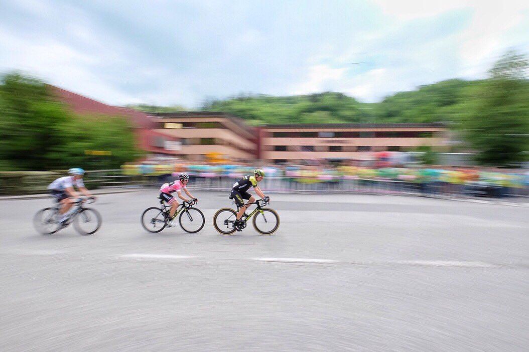 raffmetalSpa's tweet photo. Al passaggio del 101esimo Giro d’Italia Raffmetal ha supportato gli atleti al loro passaggio

#raffmetal #welovesport #giroditalia https://t.co/YZmFj0gg23
