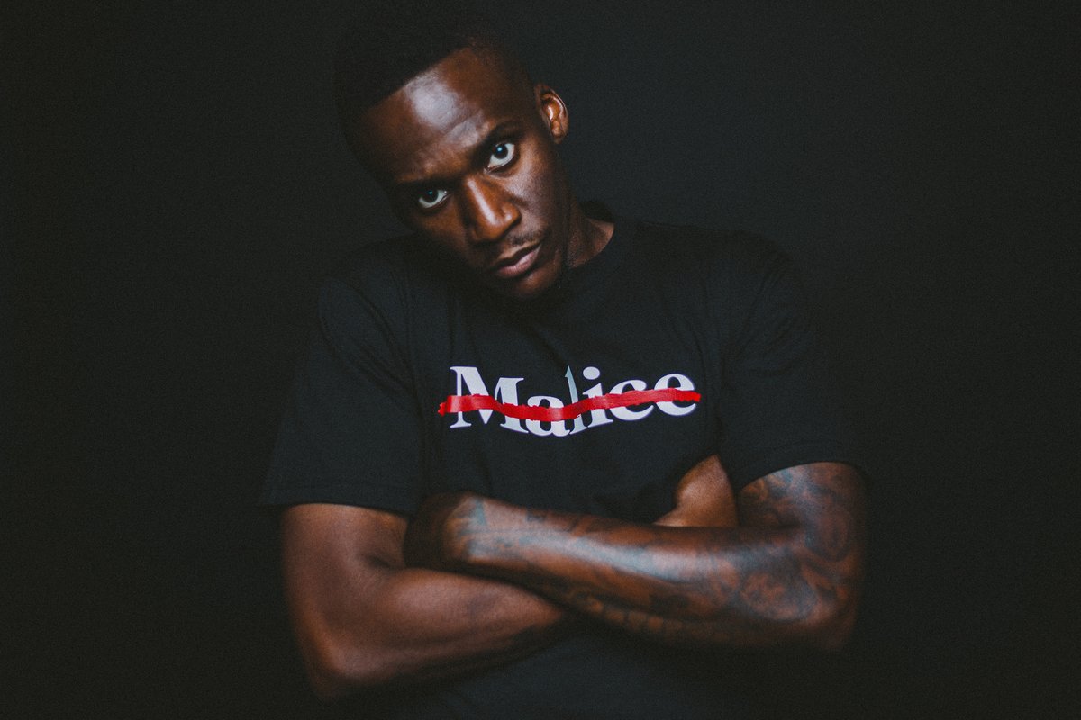 WeAreREinvision's tweet photo. Head over to @NoMalice757 Merch Store https://t.co/OQJ2ybydiC and pick you up one of those NoMalice Teeโs and hard Copy Of #LTDBTD https://t.co/TyrkISHsVO