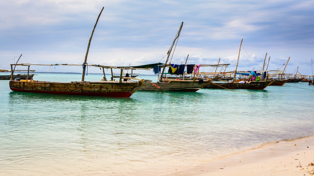 RussellBedford's tweet photo. Delighted to announce the latest #RBI incorporation, Kasegenya &amp; Co., as first full member in #Tanzania! Read more about Kasegenya &amp; Co. by clicking here https://t.co/5Fuv4FpBwK https://t.co/guCFA1bESu
