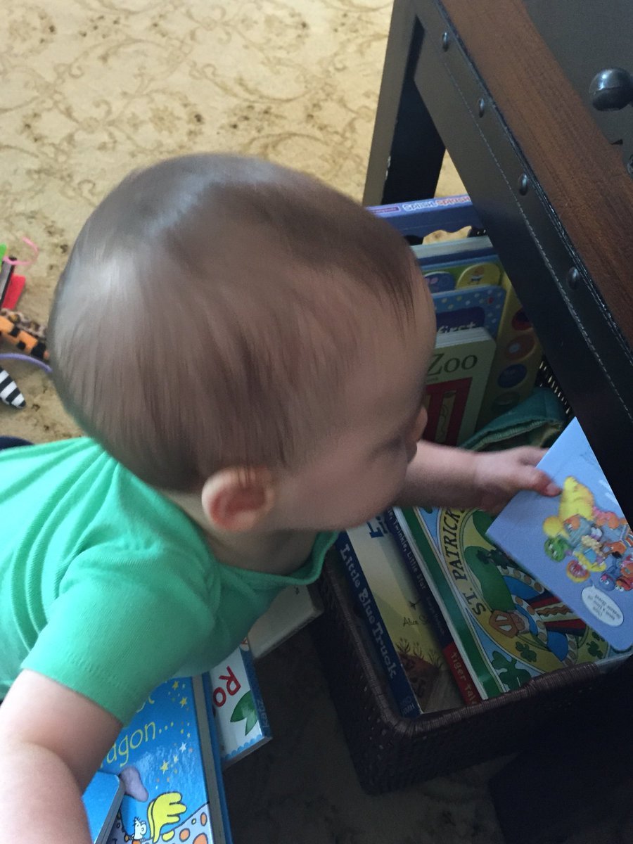 2GsClass's tweet photo. Never too early to learn classroom book shopping routine. #practice #lovingbooks https://t.co/yiGwUMxMSM