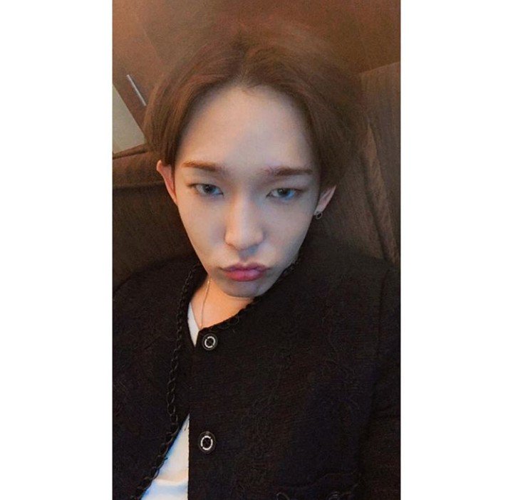 DESTINEDMARION_'s tweet photo. A good night kiss? https://t.co/HUJ0dl34Oh