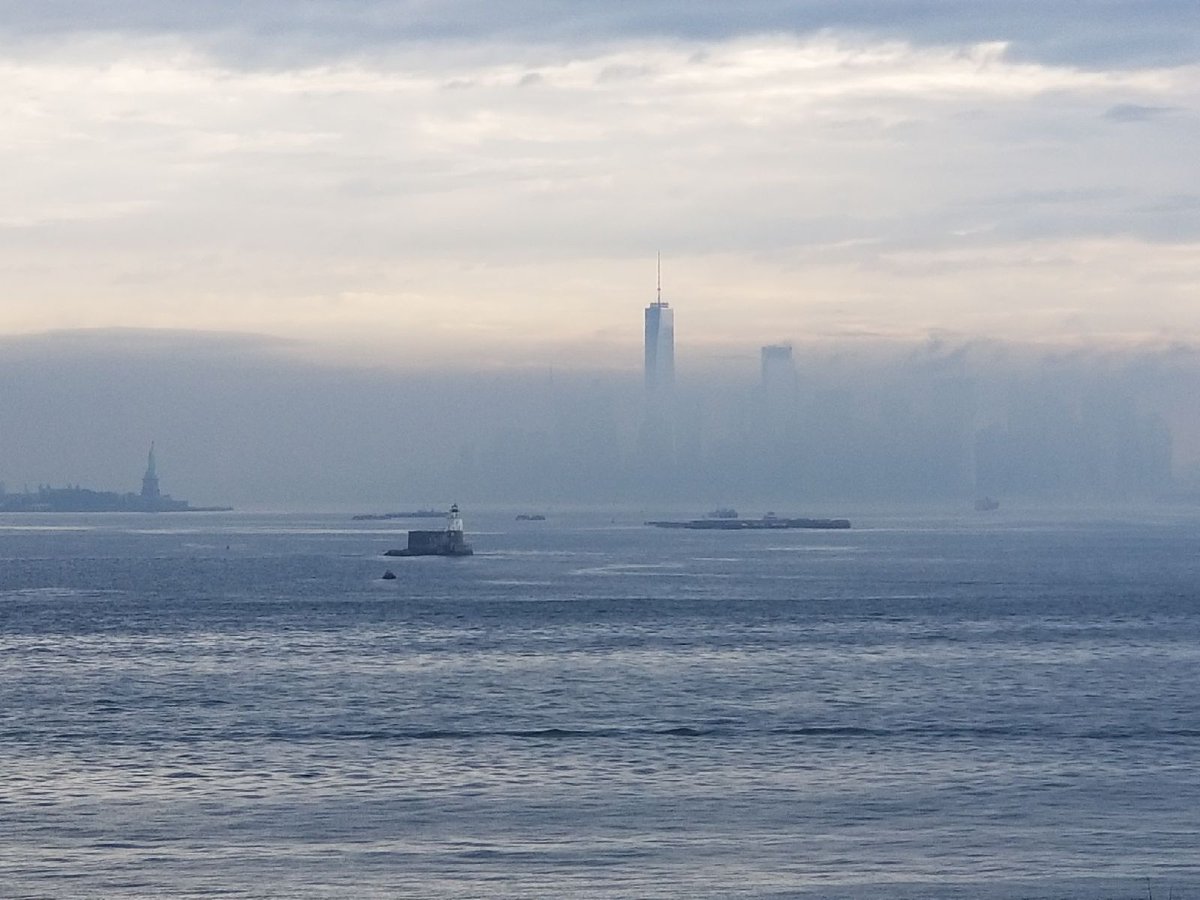 TunesDD's tweet image. My view for the morning! Work flow! We build NYC! #liuna #local79 #empireoutlets #statenisland