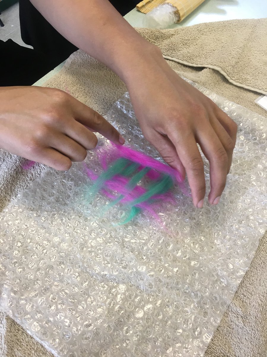 missfairclough1's tweet photo. Fabric construction theory @HACATechnology #wetfelting #bondedfabrics #fabricconstruction #gcsed&amp;t #designandtechnology #ks4 https://t.co/Nyn8lmhPor