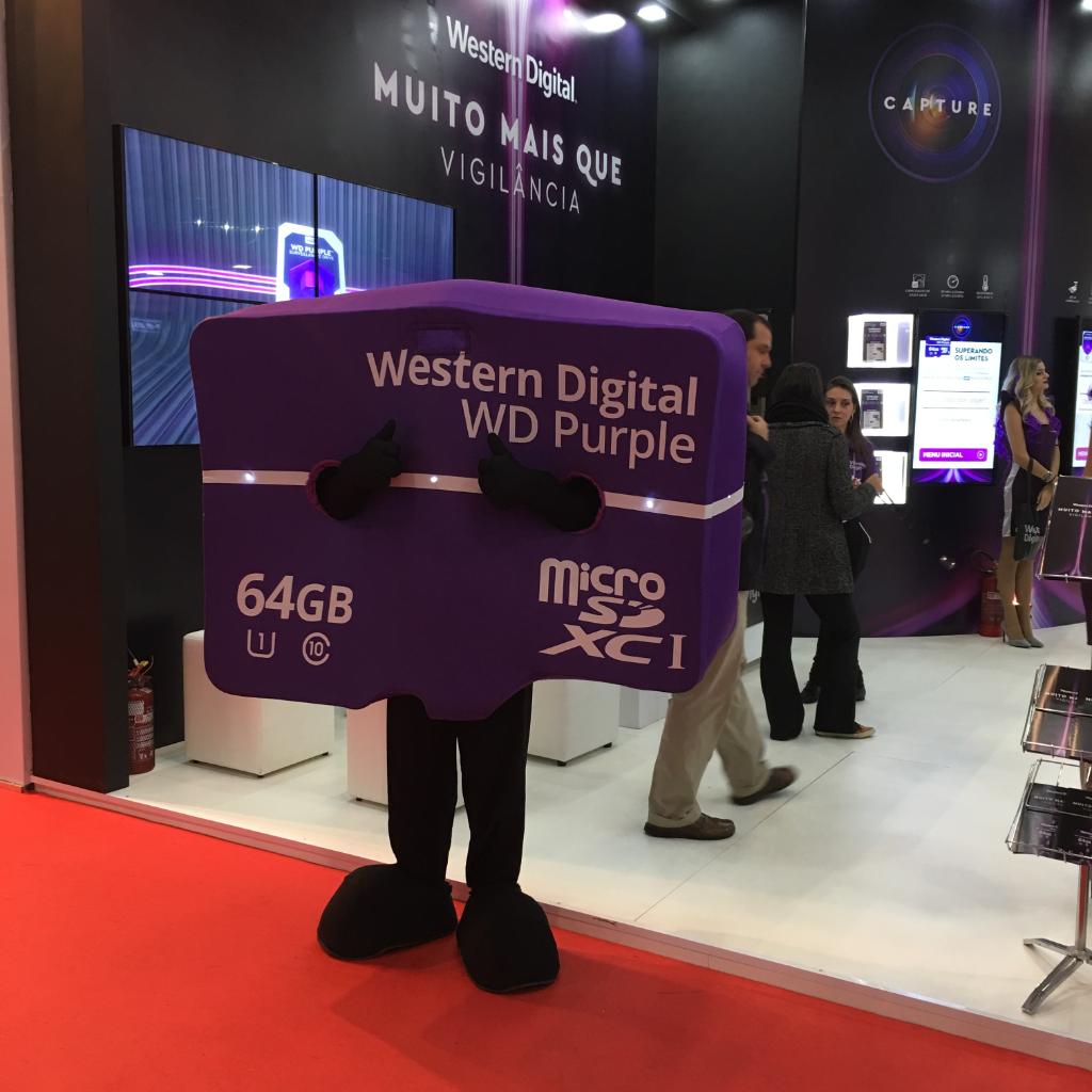 WD_Brasil's tweet photo. Já estamos aqui na #Exposec2018 esperando por vocês para apresentar nossas soluções de armazenamento para #videovigilancia. Venha nos visitar! 🙂💜 https://t.co/jGUm4owuqr