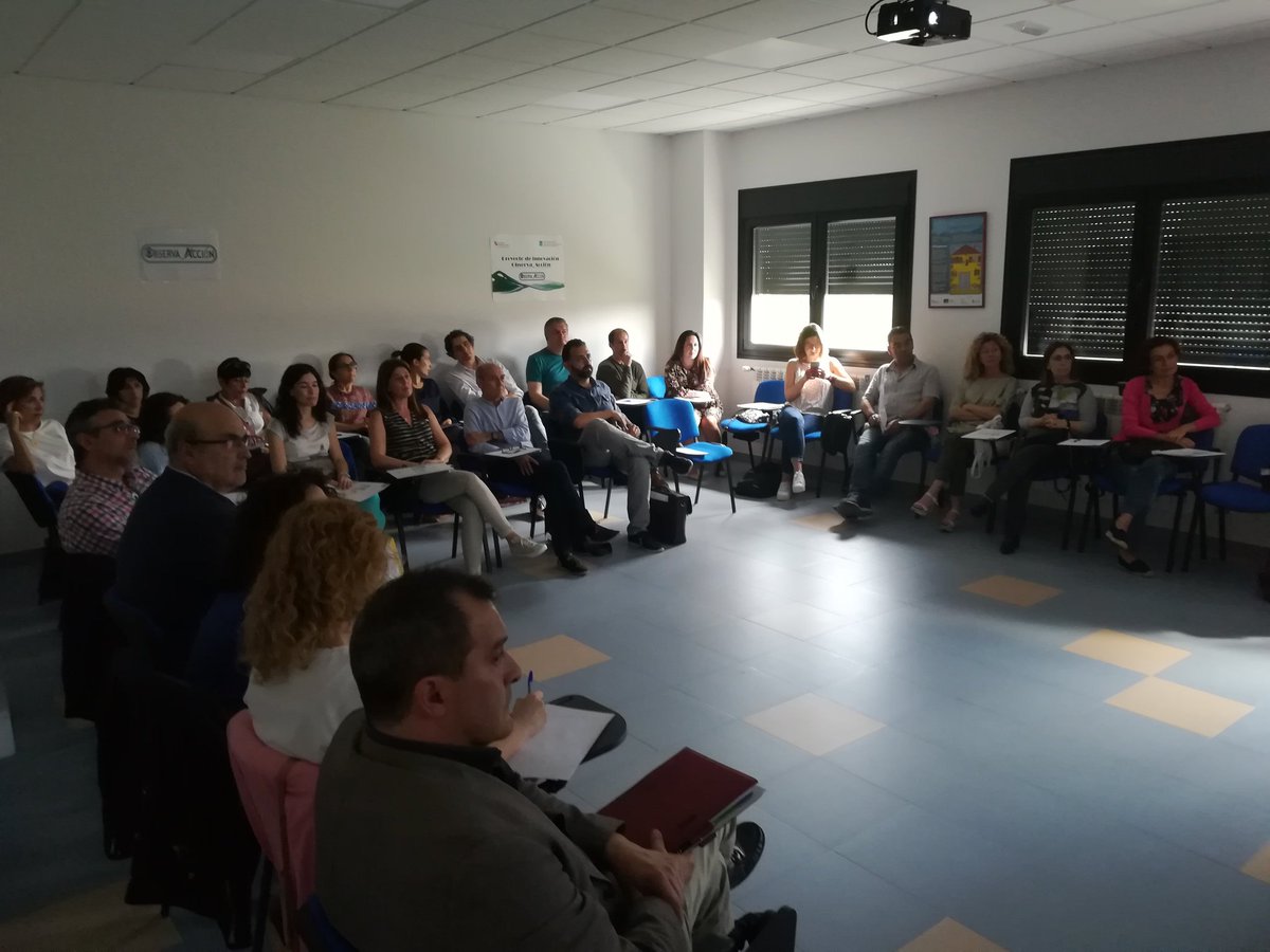 cfiezamora's tweet photo. #ProyectoPIEB Zamora-Nottingham los participantes en las movilidades ponen en valor el proceso de internacionalización de los centros @educacyl. Gracias a la @LEADAcadTrust @CFPIdiomas @GatoNacho22 @sepiegob https://t.co/nrvVNKSihJ