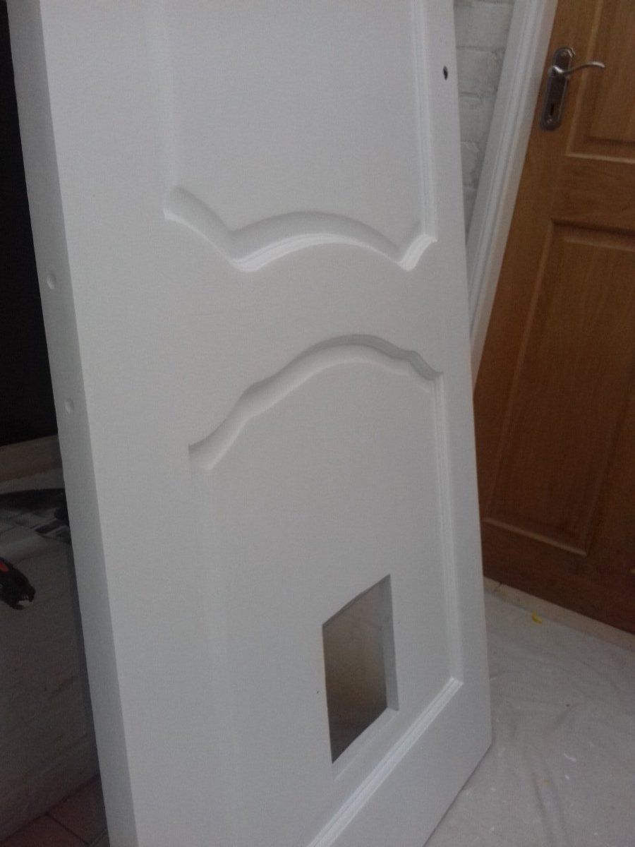 Todays project 3 doors strip varnish prep and prime 2 coats <a href="/Tikkurila_UK/">Tikkurila_UK</a> #otexakva <a href="/TwoFussyBlokes/">Two Fussy Blokes®</a> 
Top coat tomorrow.