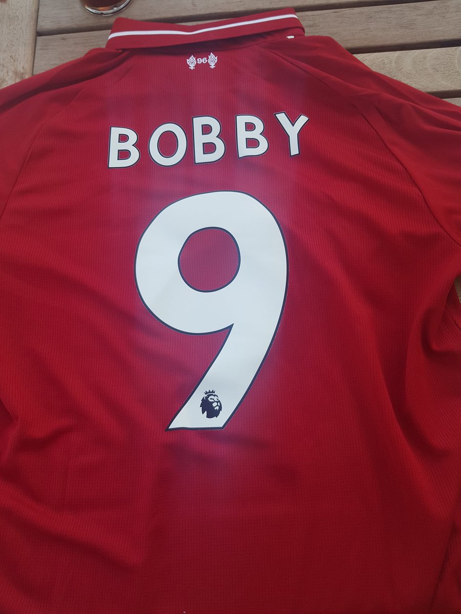 Oscarfootyskils's tweet photo. Picked up the new strip today #LFC #bobby9 #AllezAllezAllez https://t.co/PDlzT1sGrf